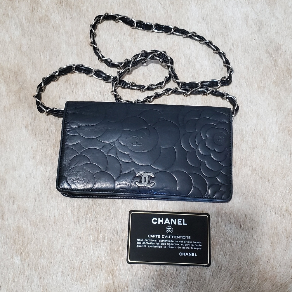Authentic CHANEL Caviar Camellia Leather Long Wallet  WOC wallet with chain